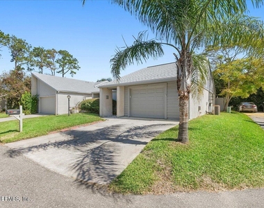 2748 Biarritz Court - Photo Thumbnail 12
