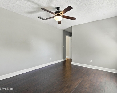 5001 Ripple Rush Drive N - Photo Thumbnail 25