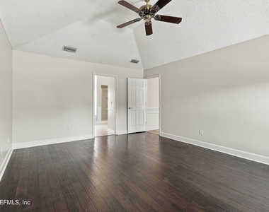 5001 Ripple Rush Drive N - Photo Thumbnail 17