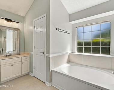 5001 Ripple Rush Drive N - Photo Thumbnail 19