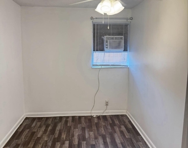 4337 Turner Avenue - Photo Thumbnail 23