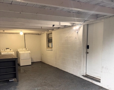 4337 Turner Avenue - Photo Thumbnail 4
