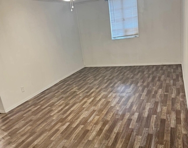 4337 Turner Avenue - Photo Thumbnail 25