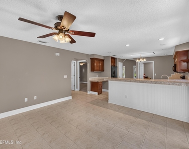 1006 Clay Street - Photo Thumbnail 13
