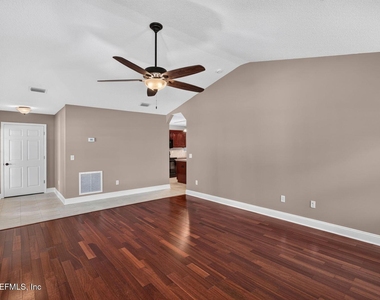 1006 Clay Street - Photo Thumbnail 21