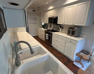 1350 Ferndale Avenue - Photo Thumbnail 8