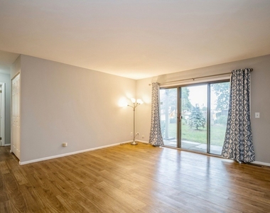 1112 Scanlon Drive - Photo Thumbnail 8