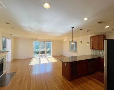 1514 W Thomas Street - Photo Thumbnail 16
