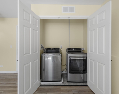 1476 Manning Avenue - Photo Thumbnail 25