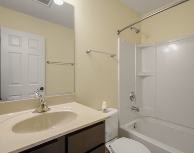 1476 Manning Avenue - Photo Thumbnail 14