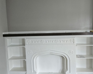 7827 S Winchester Avenue - Photo Thumbnail 3