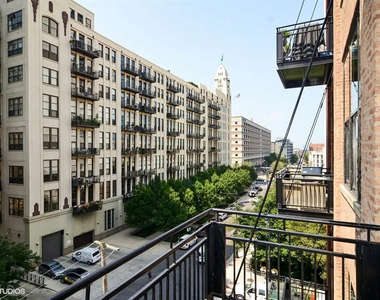521 W Superior Street - Photo Thumbnail 9