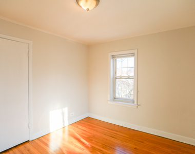 1219 W Harvard Terrace - Photo Thumbnail 11