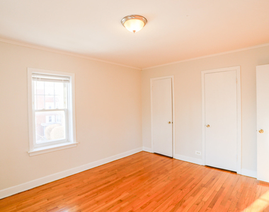 1219 W Harvard Terrace - Photo Thumbnail 10