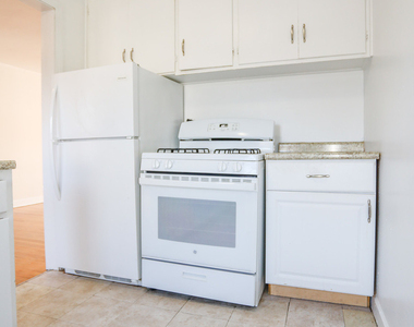 1219 W Harvard Terrace - Photo Thumbnail 4