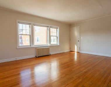 1219 W Harvard Terrace - Photo Thumbnail 7