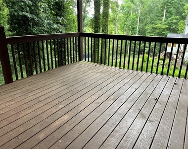 5035 Hamptons Club Drive - Photo Thumbnail 21