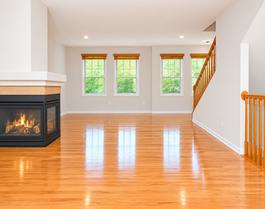 4756 N Lamon Avenue - Photo Thumbnail 3