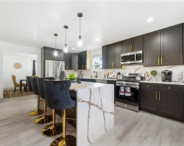 630 Windsor Brook Lane Se - Photo Thumbnail 8