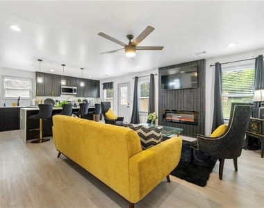 630 Windsor Brook Lane Se - Photo Thumbnail 6