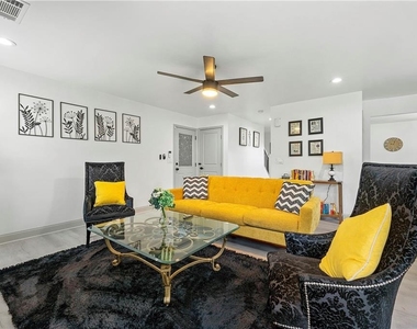 630 Windsor Brook Lane Se - Photo Thumbnail 9