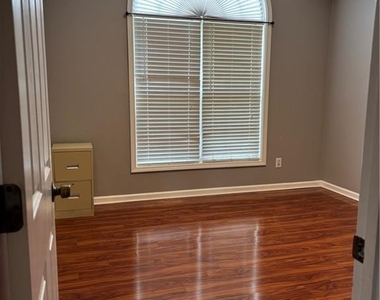 3310 Mcever Park Circle - Photo Thumbnail 13