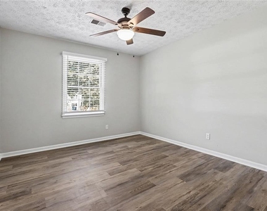3232 Bromley Rowe Nw - Photo Thumbnail 18