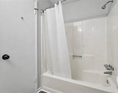 3232 Bromley Rowe Nw - Photo Thumbnail 25