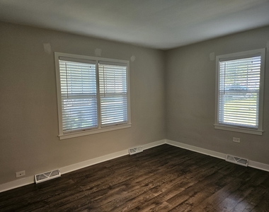 227 Nebraska Street - Photo Thumbnail 3