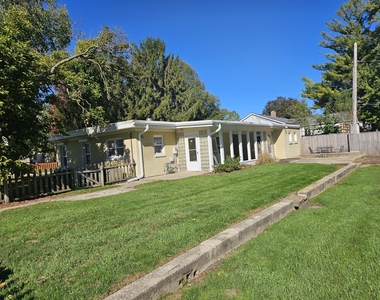 227 Nebraska Street - Photo Thumbnail 8