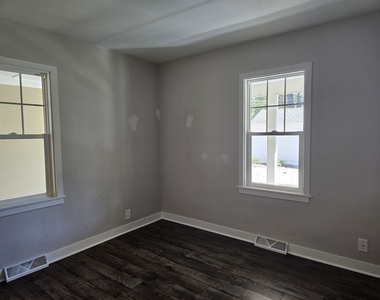 227 Nebraska Street - Photo Thumbnail 5