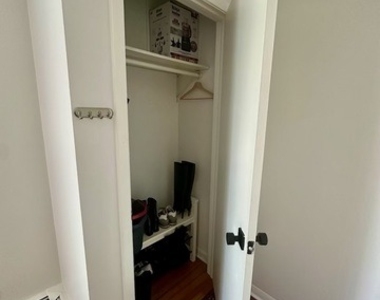 1727 W Touhy Avenue - Photo Thumbnail 5