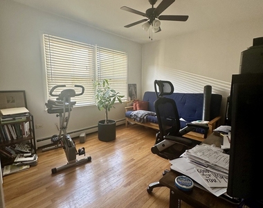 1727 W Touhy Avenue - Photo Thumbnail 3