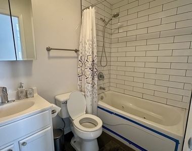 1727 W Touhy Avenue - Photo Thumbnail 15