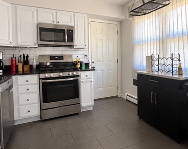 1727 W Touhy Avenue - Photo Thumbnail 7