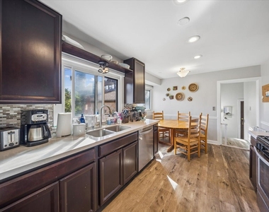 203 S Lincoln Avenue - Photo Thumbnail 11