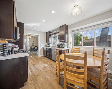 203 S Lincoln Avenue - Photo Thumbnail 9