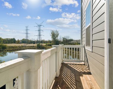 559 Yosemite Way - Photo Thumbnail 10