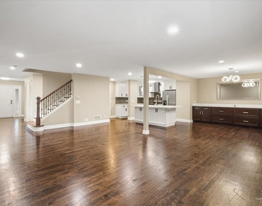 254 Taylor Court - Photo Thumbnail 7