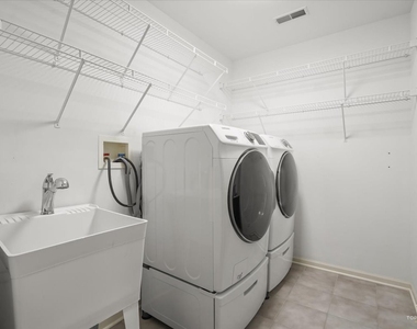 254 Taylor Court - Photo Thumbnail 24