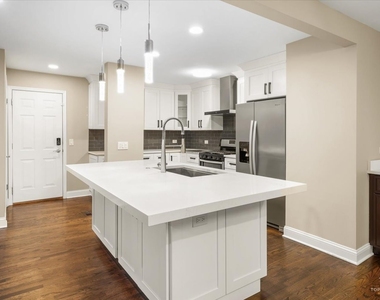 254 Taylor Court - Photo Thumbnail 9