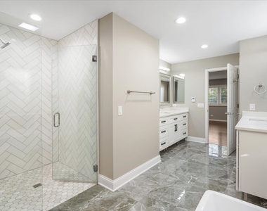254 Taylor Court - Photo Thumbnail 18