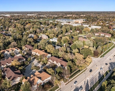 254 Taylor Court - Photo Thumbnail 2