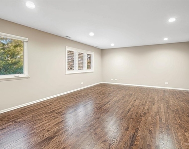 254 Taylor Court - Photo Thumbnail 14