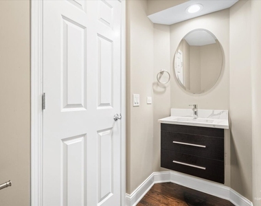 254 Taylor Court - Photo Thumbnail 5