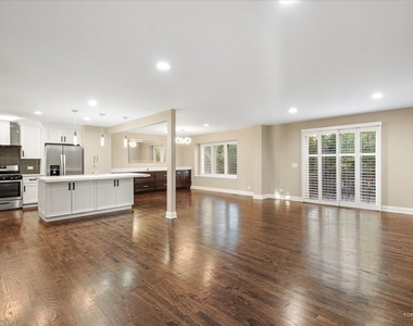 254 Taylor Court - Photo Thumbnail 6