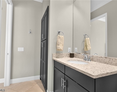 9104 Isla Bella Circle - Photo Thumbnail 41