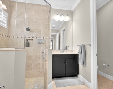 9104 Isla Bella Circle - Photo Thumbnail 25