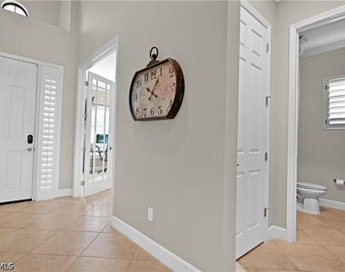 9104 Isla Bella Circle - Photo Thumbnail 30
