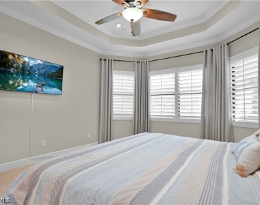9104 Isla Bella Circle - Photo Thumbnail 22